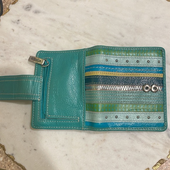 Vintage Fossil Wallet - Picture 4 of 4